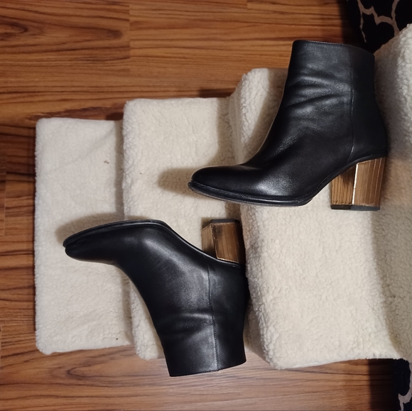 🥳3xHP🥳 Opening Ceremony Women's Black Leather side Zip Boots Sz.37 - Picture 11 of 13